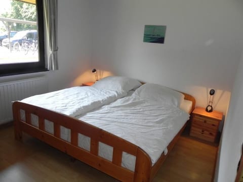 E15 Freistehendes Haus am Eckwarderhörner Deich