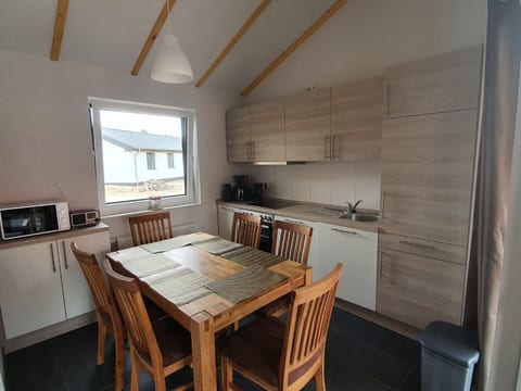 N4 Haus in Nordseenähe mit Terrasse und Garten