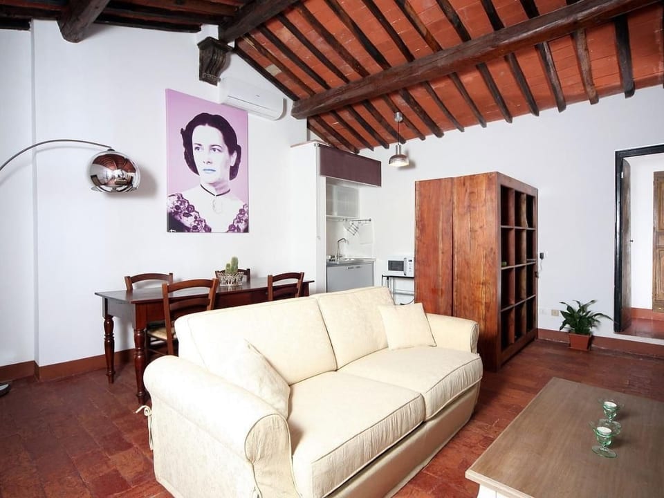 'Dependance Gina' mit Pool - Corsanico