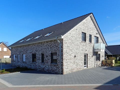 in Burhave mit Großer Terrasse
