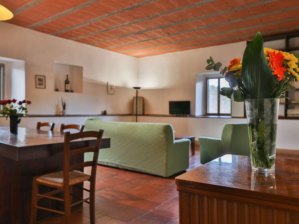 Schönes Apartment mit 2 Schlafzimmern und 2 Bädern - Reggello