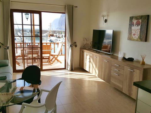 Wohnung mit Aussicht auf Meer und Klippen