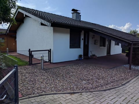 4 J