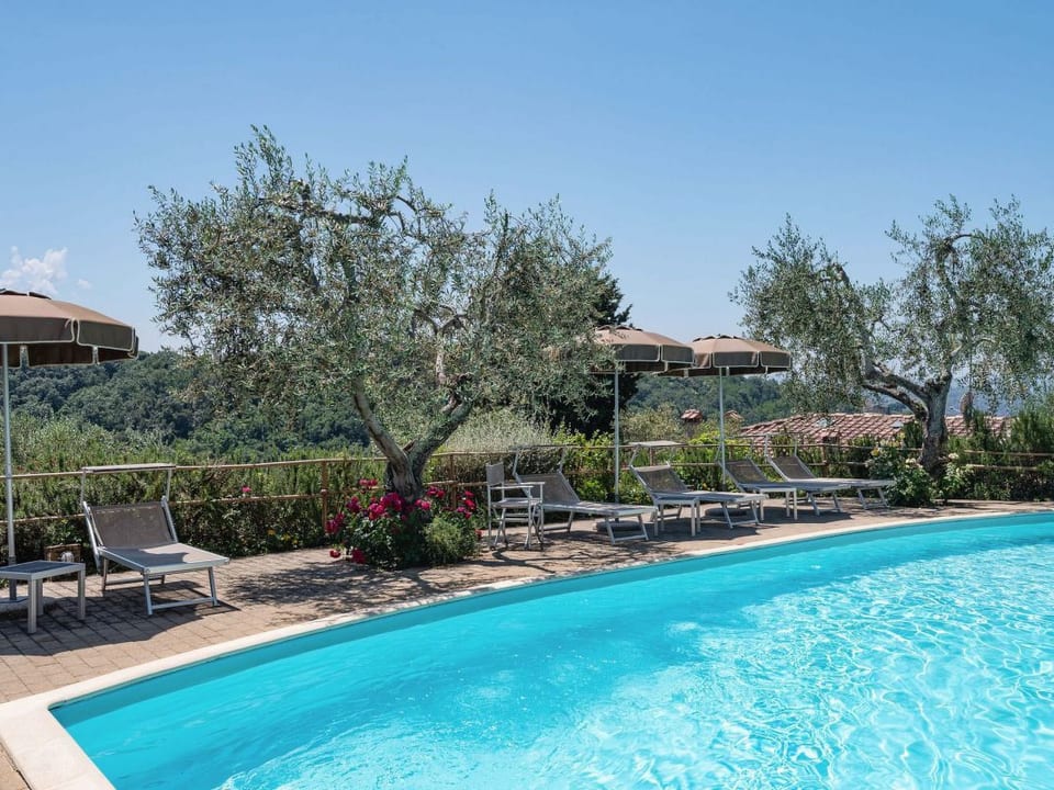 Landgut Rondine con giardino, barbecue e terrazza - Gavignano