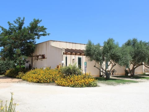 Angenehme Wohnung mit Terrasse, Schwimmbad