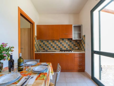 Angenehme Wohnung mit Terrasse, Schwimmbad