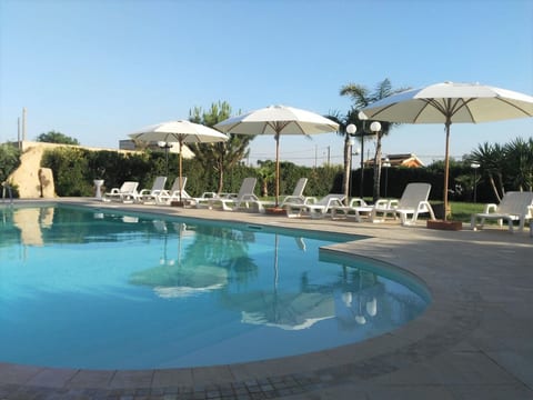 Appartement in Marsala mit gemeinschaftlichem Pool, Grill und Garten