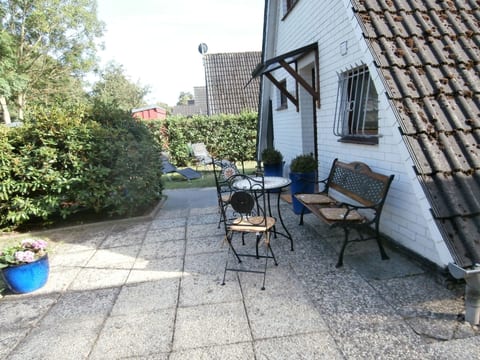 Uriges Ferienhaus mit Garten und Grill