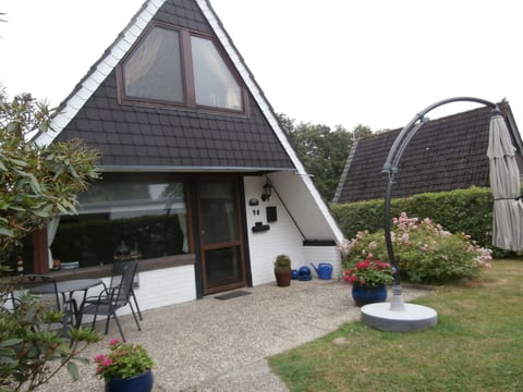 Uriges Ferienhaus mit Garten und Grill