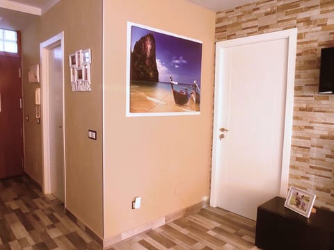 Schöne und romantische Aussichten bei Tag und Nacht