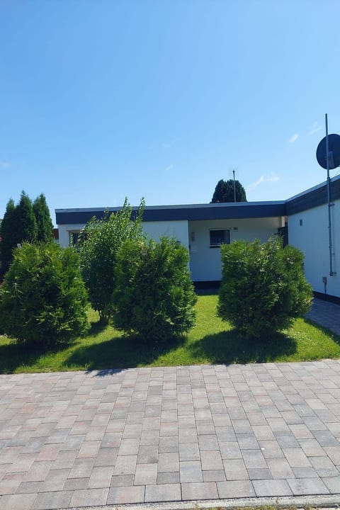 in Tossens mit Schönem Garten