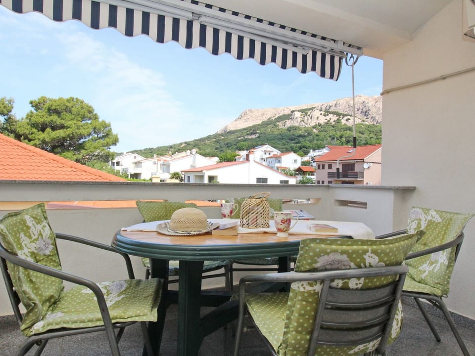 Apartamento en Baška con balcón privado - Baška