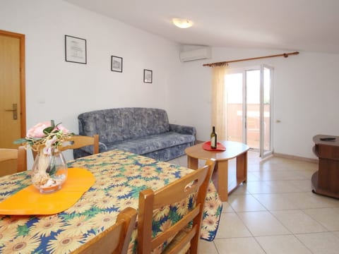Charmantes Appartement in Baška mit Eigenem Balkon