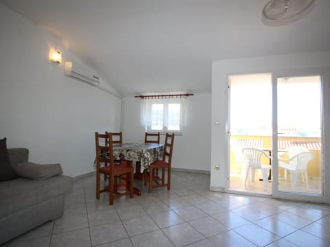 Wohnung in Baška mit Eigenem Balkon