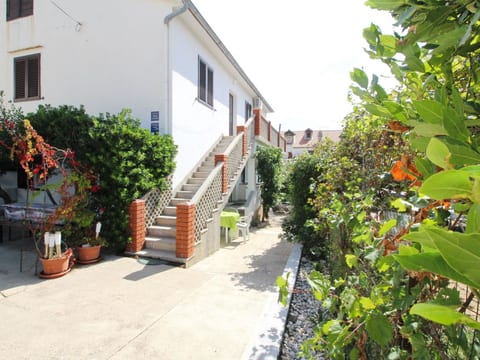 Charmante Ferienwohnung in Baška mit Eigener Terrasse