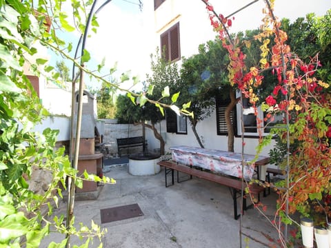 Charmante Ferienwohnung in Baška mit Eigener Terrasse