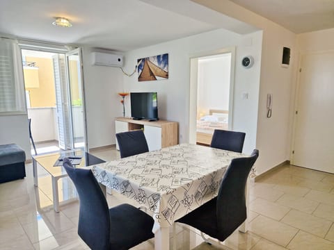 in Baška mit Eigenem Balkon
