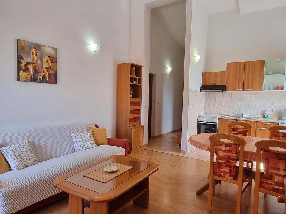 Wohnung in Baška mit Eigenem Balkon - Baška