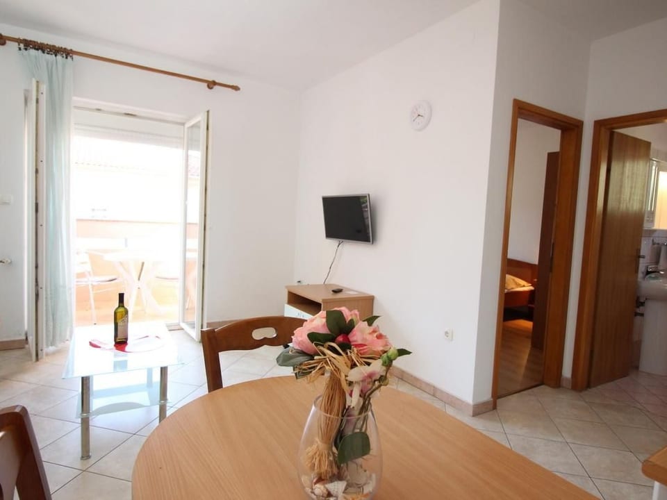 Apartamento en Baška con balcón privado - Baška