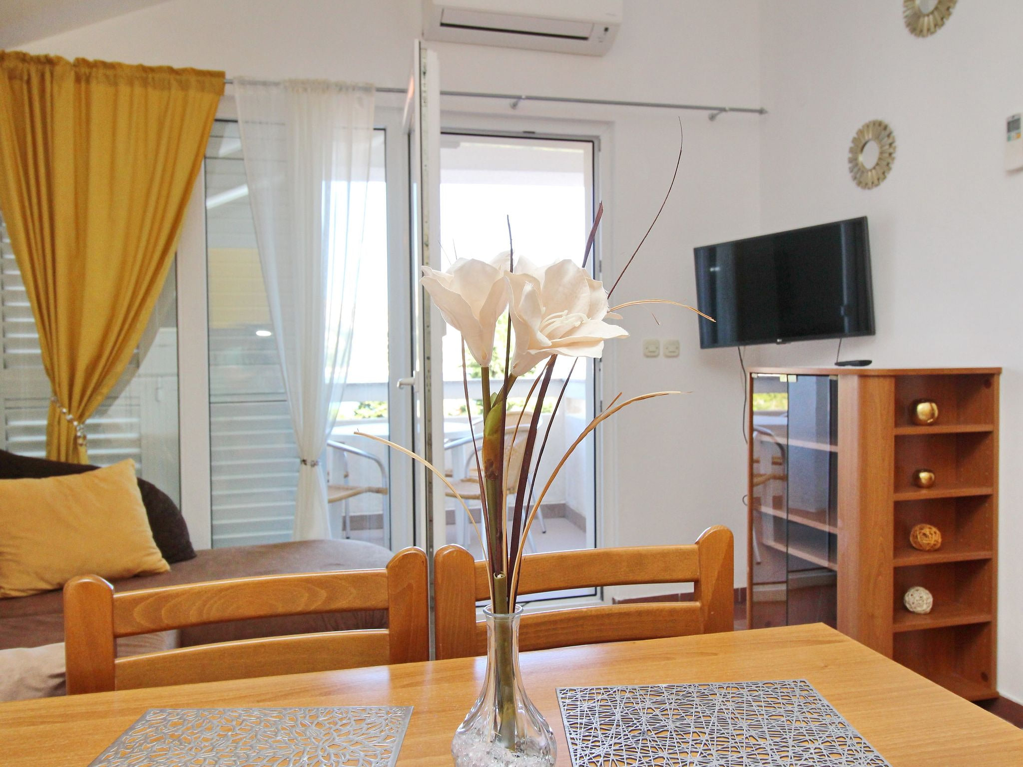 Modern eingerichtete Apartment für 4 Personen mit Meerblick