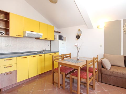 Modern eingerichtete Apartment für 4 Personen mit Meerblick