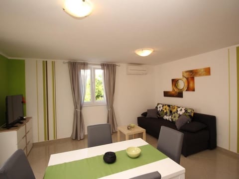 Gorica II A2+2 br.6
