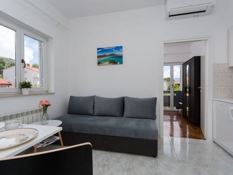 Charmantes Appartement in Baška mit Eigenem Balkon