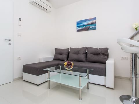 Nettes Appartement in Baška mit Eigenem Balkon