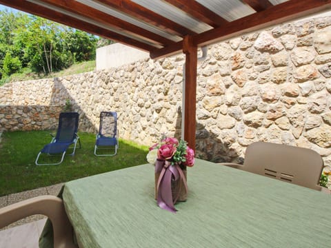 Appartement in Baška mit Eigener Terrasse