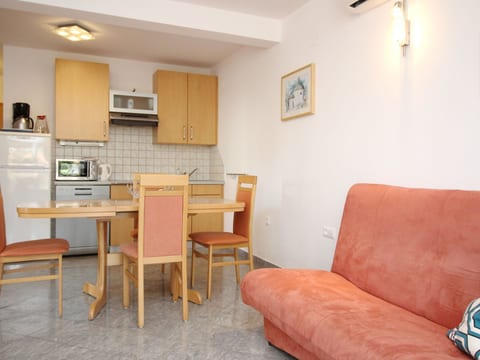 Appartement in Baška mit Eigener Terrasse