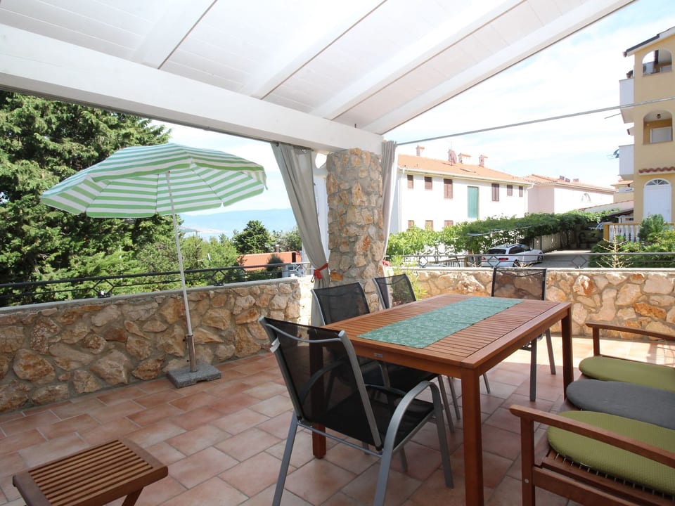 Appartement in Baška mit Eigener Terrasse - Baška