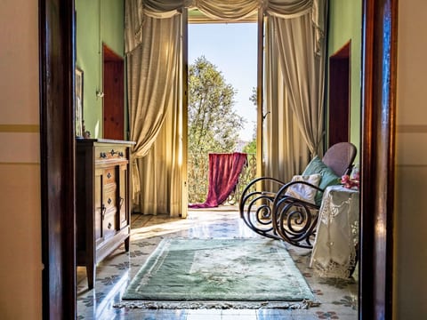 Villa mit Garten und privatem Pool