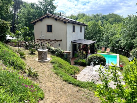 Villa im Grünen Civico 2 in Uzzano