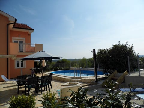 Wohnung mit Terrasse