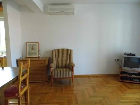 schöne, komfortable und voll ausgestattete Wohnung