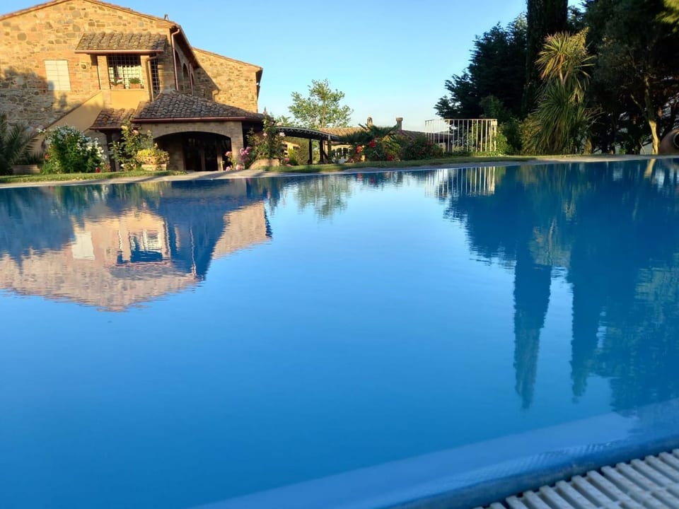 'Riparossa' con piscina - Chianni