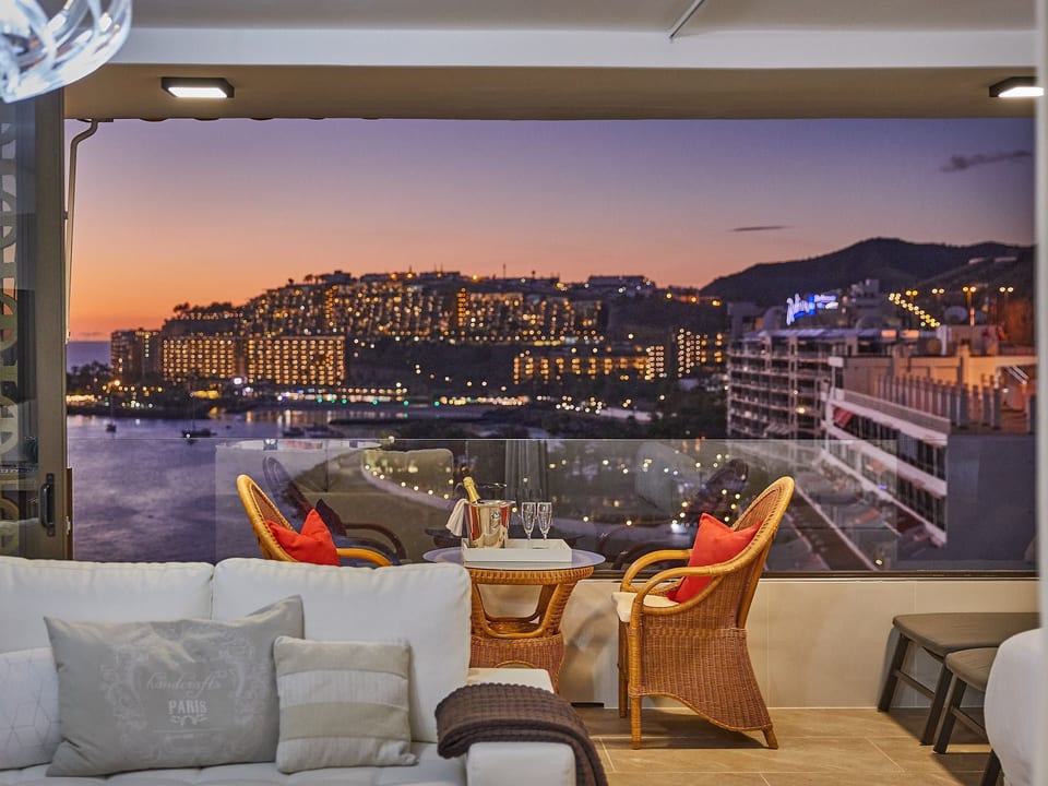Despertar con una hermosa vista al mar desde este elegante apartamento - Patalavaca