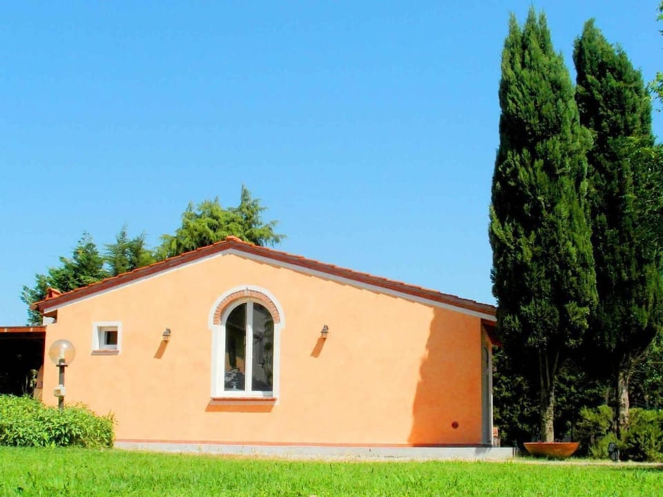 in Cascina mit privatem Parkplatz - Cascina