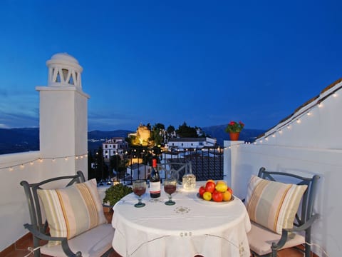 mit Terrasse