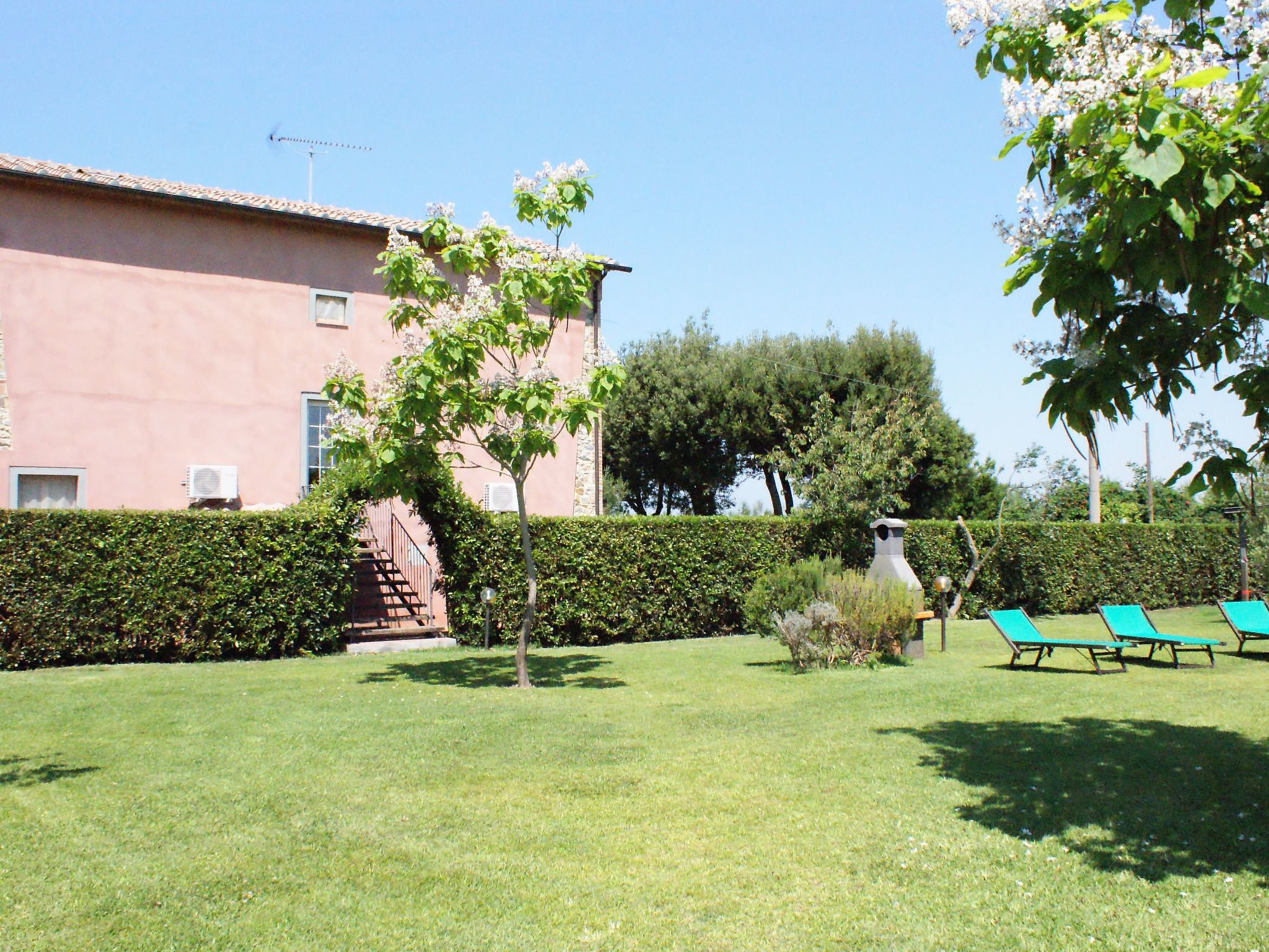 "Casa Olmo" Schwimmbad und Jacuzzi, privater Garten