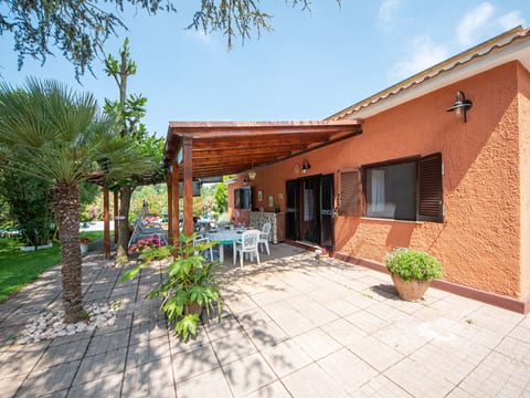 Oleandri Ferienhaus mit privatem Pool