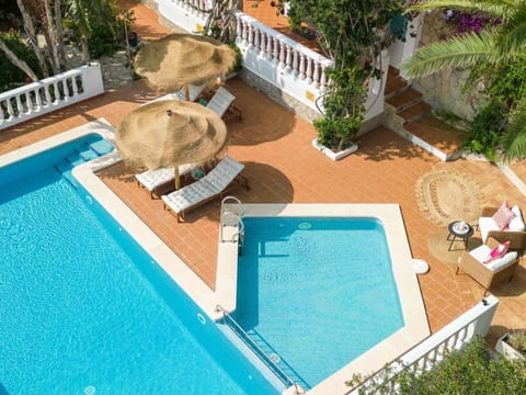 Villa Margarita in Son Bou mit Pool und Meerblick