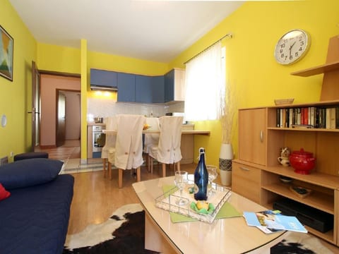 Schönes Apartment, privater Parkplatz und Strand in der Nähe