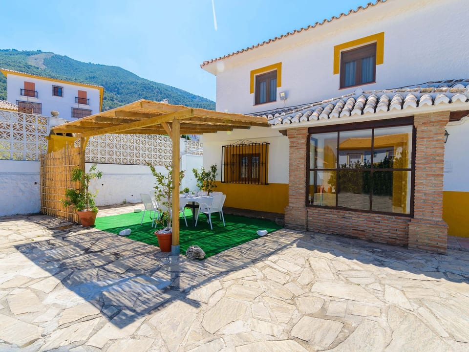 Patio de los Naranjos Haus mit Terrasse und Schwimmbad - Alcaucín