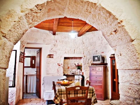 Kirschbaum Trullo, Entspannung und Essen und Wein
