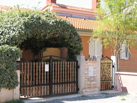 Apartment "Arijana2" mit privater Terrasse