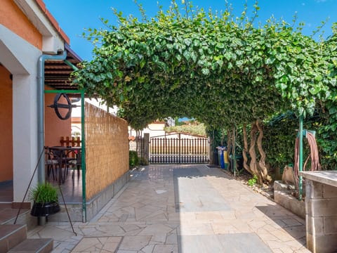 "Arijana1" mit privater Terrasse