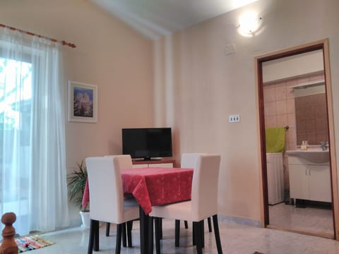 Studio-Apartment mit Meerblick in der Nähe des Strandes