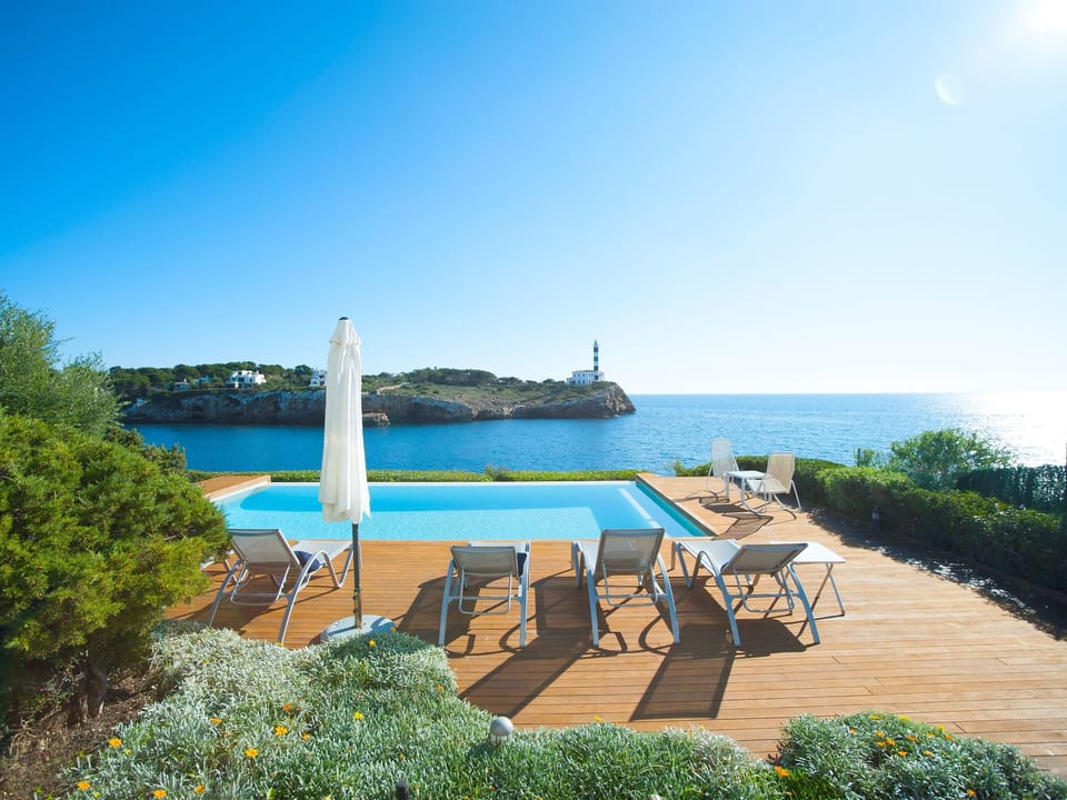 Majestic villa with 5 bedrooms and pool right by the sea - Felanitx