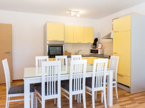 Wohnung "Dragan" mit Balkon